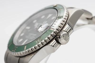 Rolex Submariner Date 40mm 'Hulk" Stainless Steel Oyster 116610LV 2017