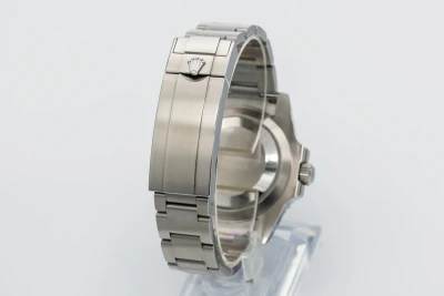 Rolex Submariner Date 40mm 'Hulk" Stainless Steel Oyster 116610LV 2017